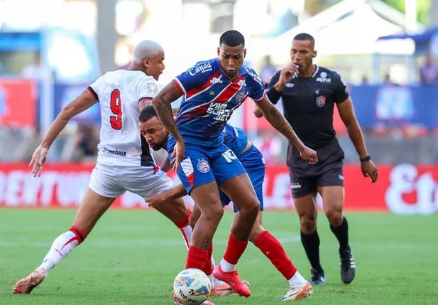 Bahia e Vitória em duelo pelo Campeonato Baiano