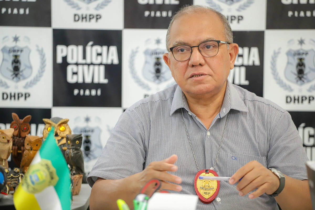 Delegado e diretor do DHPP, Francisco Costa