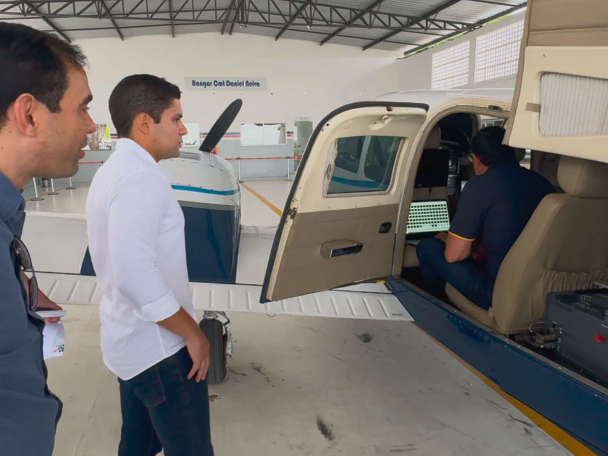 DER utiliza aeronave com equipamentos de última geração para mapeamento da malha