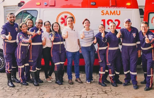 Dr. Gilberto Júnior entrega a primeira ambulância do seu mandato