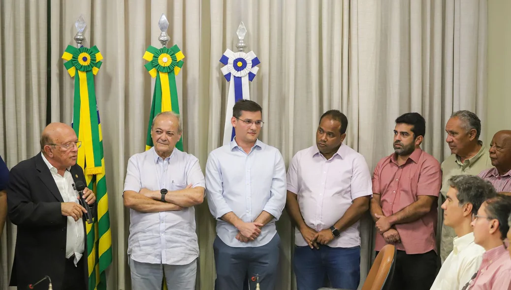 Edson Melo em discurso durante posse na Arsete