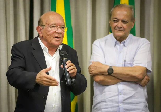 Ex-vereador Edson Melo é empossado presidente da Arsete