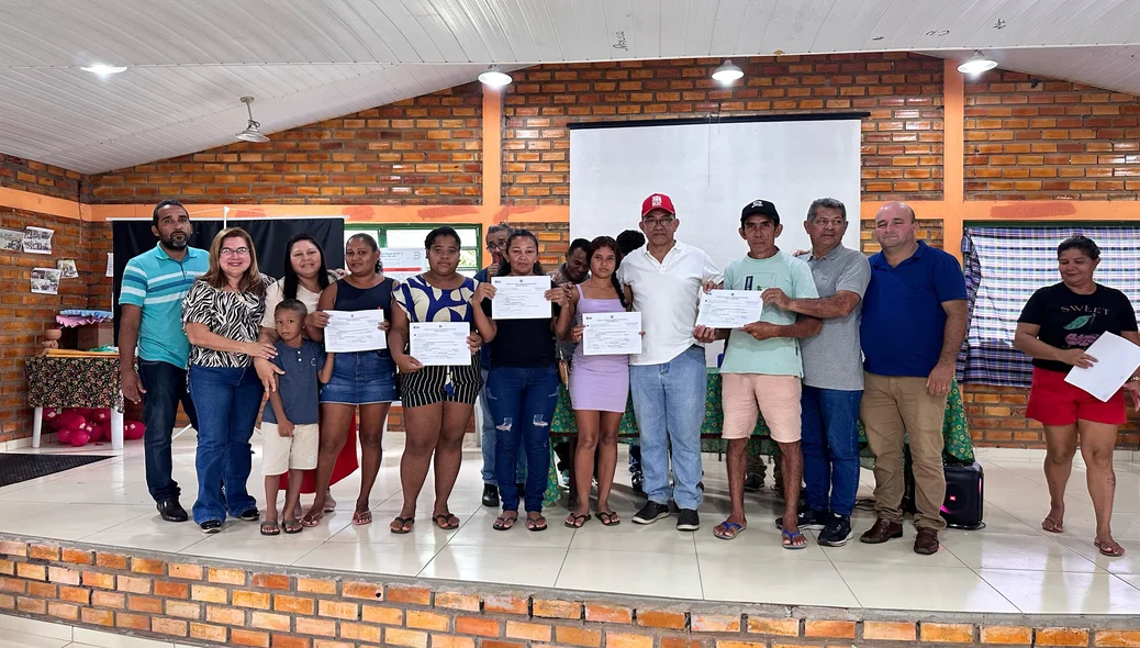 Famílias beneficiadas em São João do Arraial