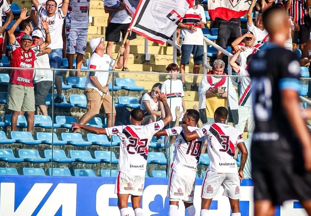 Ferroviário venceu o Tirol no jogo de ida das quartas de final do Cearense