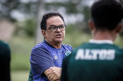 Técnico do Altos lamenta maratona de jogos e cita desgaste