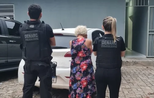 Idosa de 82 anos foi presa pelo DENARC