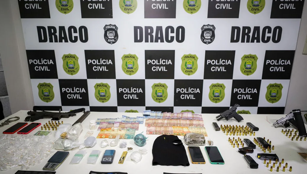 Itens apreendidos pela polícia