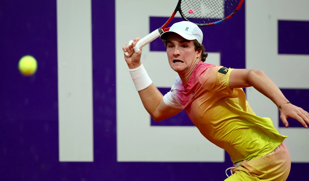 João Fonseca vence argentino e avança no ATP de Buenos Aires