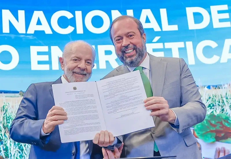 Lula e Alexandre Silveira