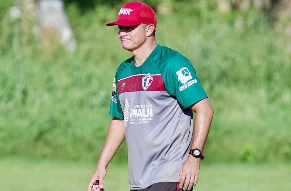 Marcinho Guerreio, técnico do Fluminense-PI