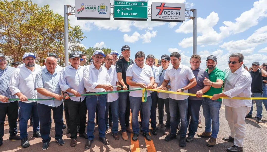 Ministro Wellington Dias participou da inauguração