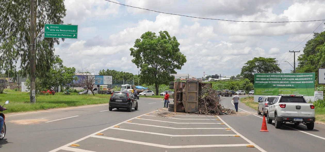 Não ouve registro de feridos no acidente