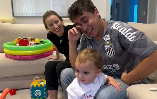 Nikolas Ferreira com a família