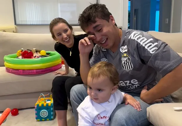 Nikolas Ferreira com a família