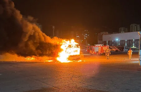 Ônibus explodem em Tel-Aviv e Israel investiga possível ataque terrorista