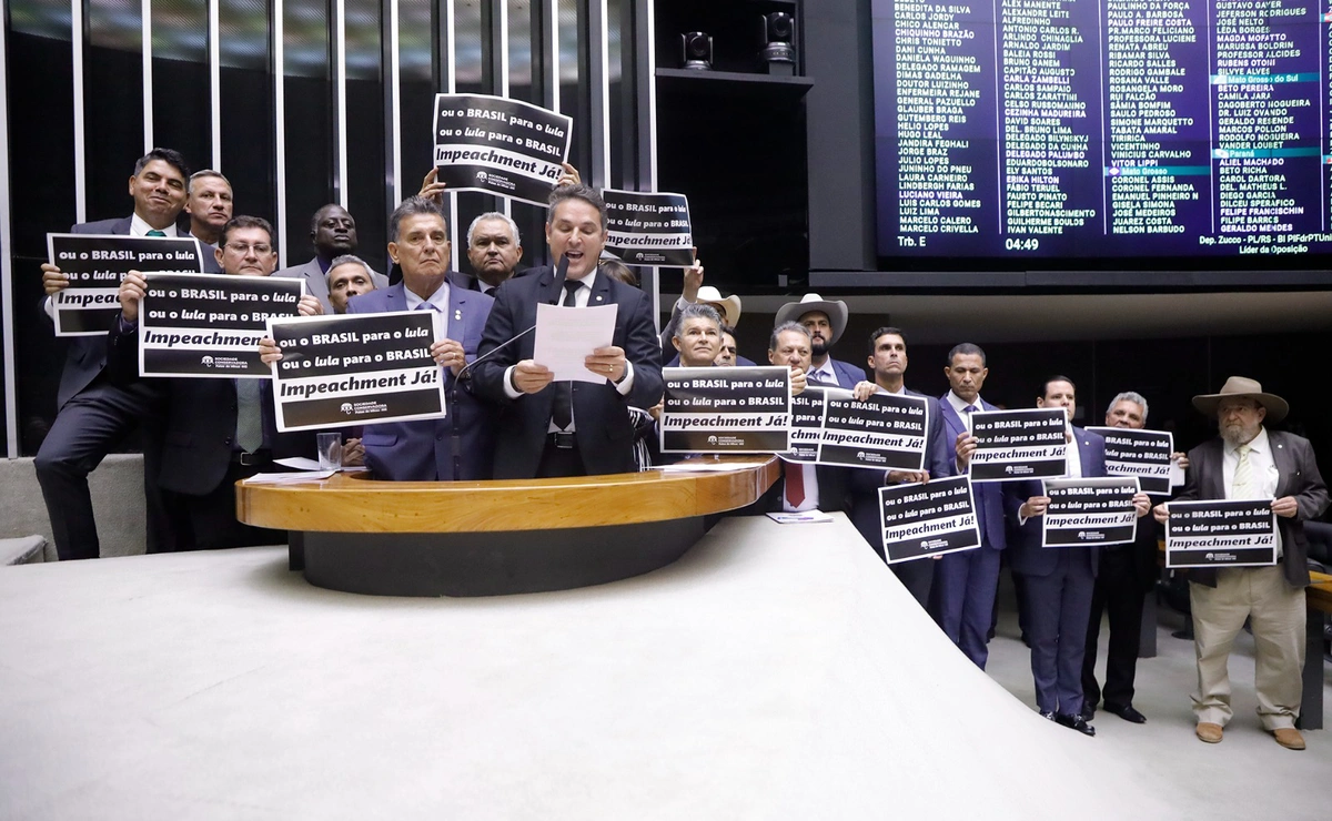 Oposição em protesto