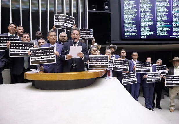 Oposição em protesto