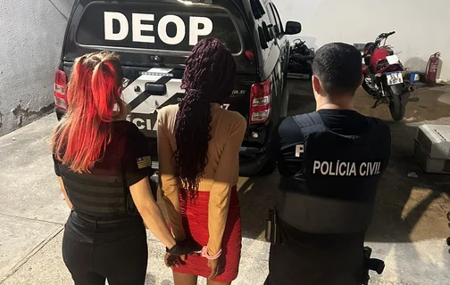 Polícia prende mulher acusada de praticar roubos no Centro de Teresina