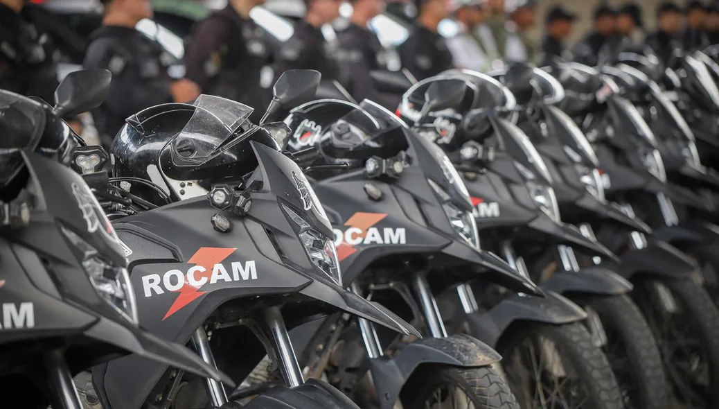 Policiais da rocam no local do evento