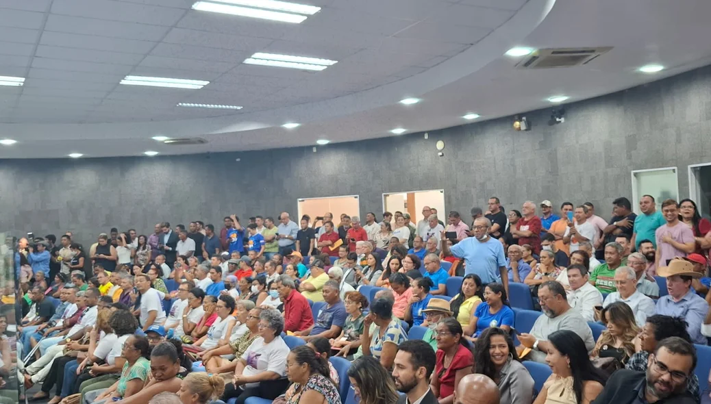 População na Câmara Municipal