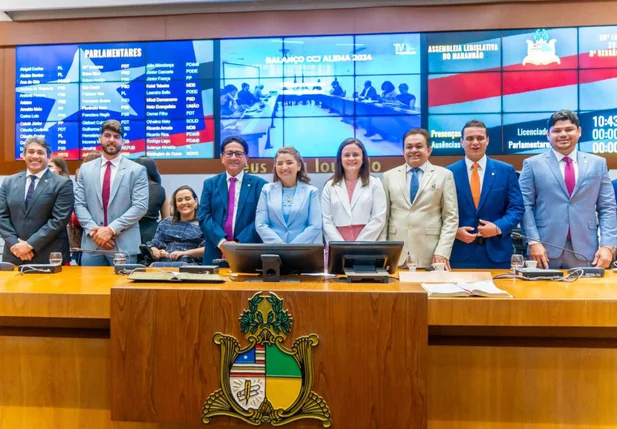 Posse da nova Mesa Diretora da Alema