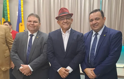 Prefeito Abdoral Melo participa da posse da nova diretoria da APPM