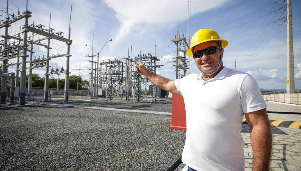 Prefeito comemora ampliação de subestação de energia em Curimatá