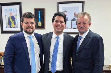 Prefeito Joãozinho Félix anuncia construção da Vila Eportiva