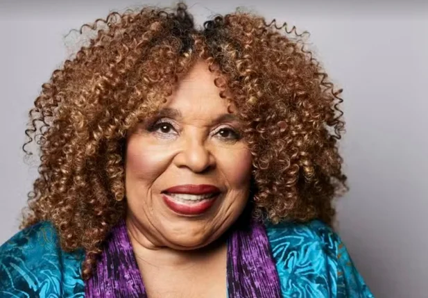 Roberta Flack morre aos 88 anos