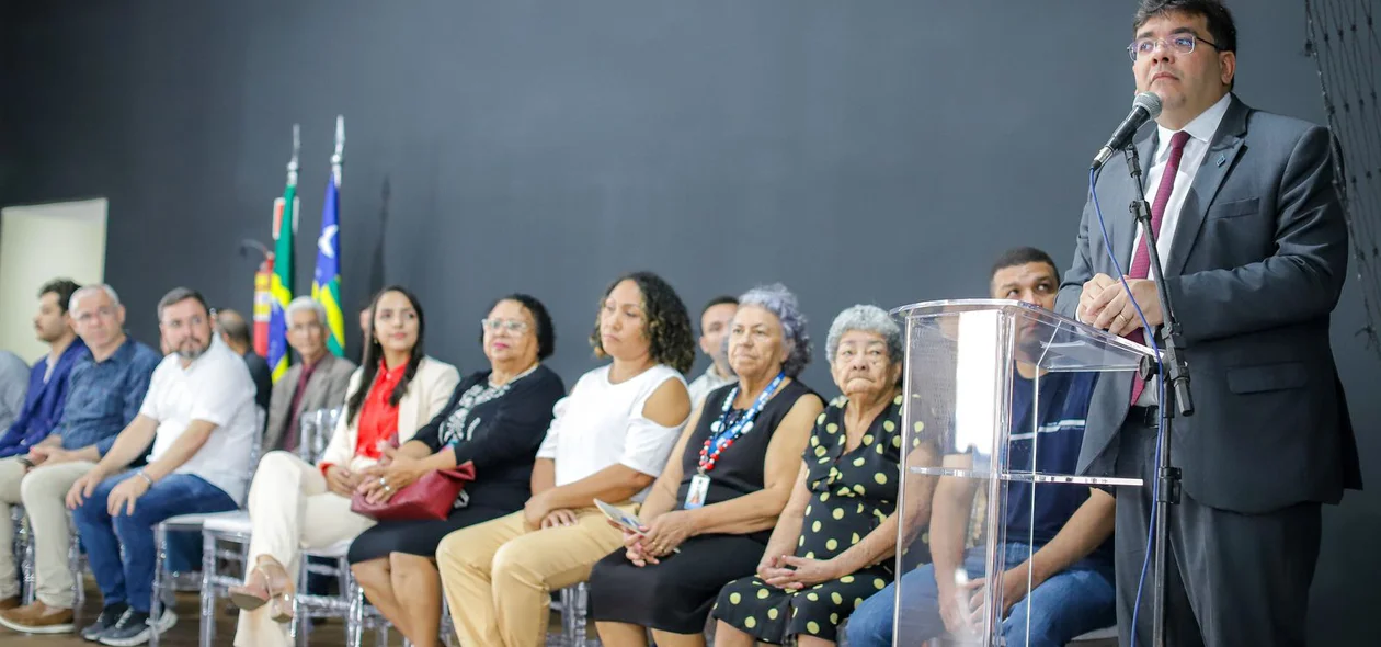 Solenidade de inauguração com o governador Rafael Fonteles