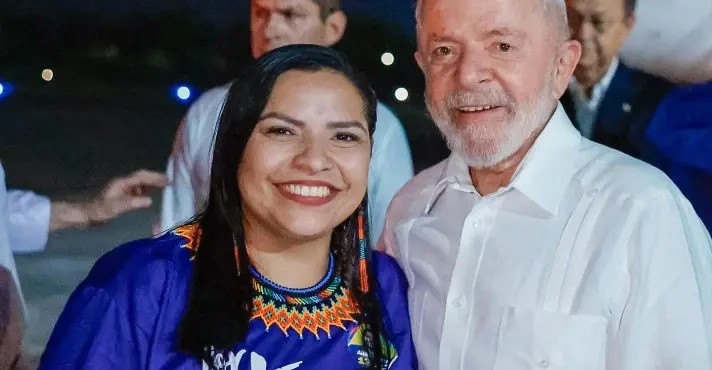 Anne Moura e Lula