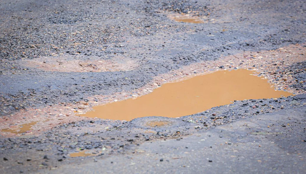 Buracos na via causam transtorno na zona Sul de Teresina