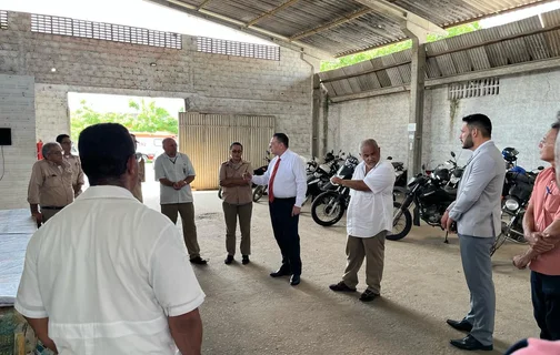 Deputado Gessivaldo Isaías defende melhores condições para funcionários