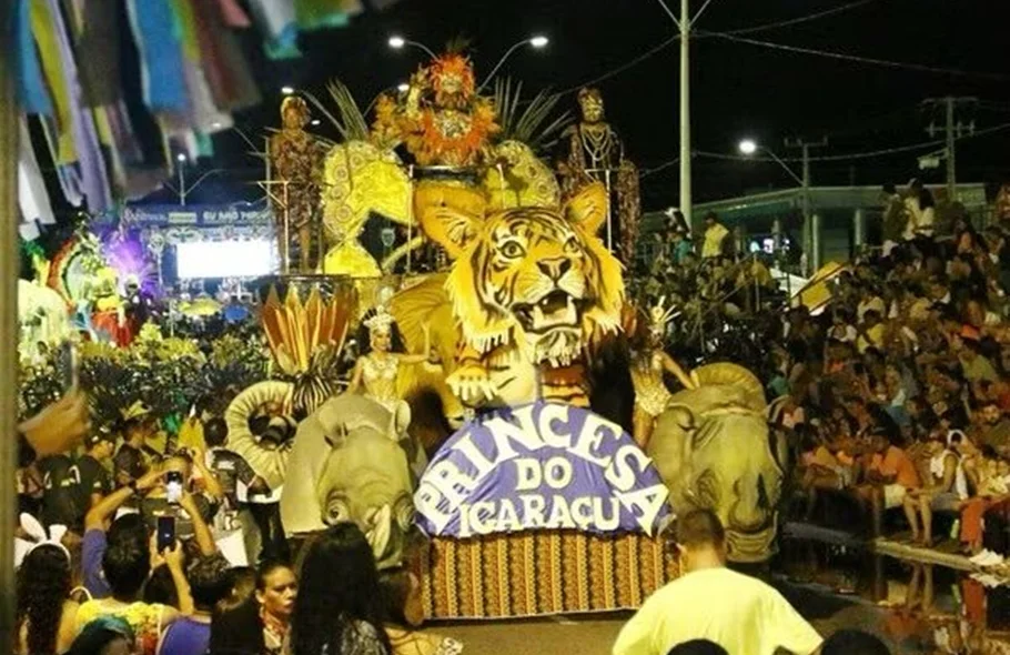 Desfile da Escola de Samba Princesa do Igaraçu