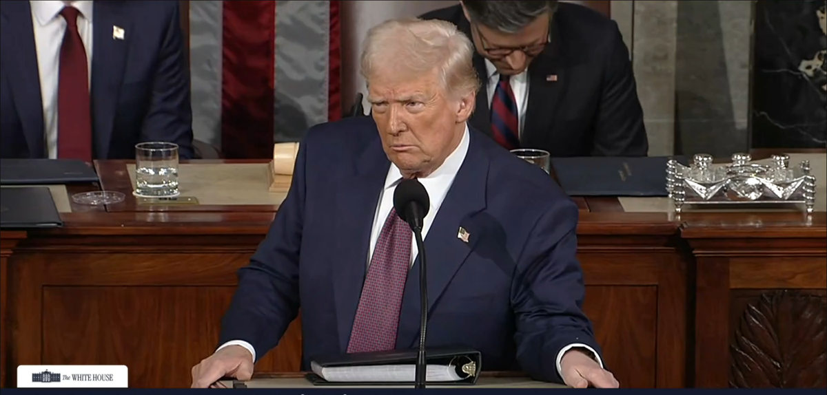 Donald J. Trump, presidente dos Estados Unidos da América, durante discurso no Congresso estadunidense, na madrugada desta quarta-feira (05)