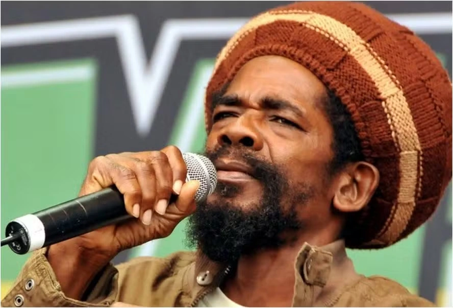 Ícone do reggae, cantor Cocoa Tea morre aos 65 anos