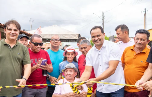 Inauguração de asfalto em José de Freitas