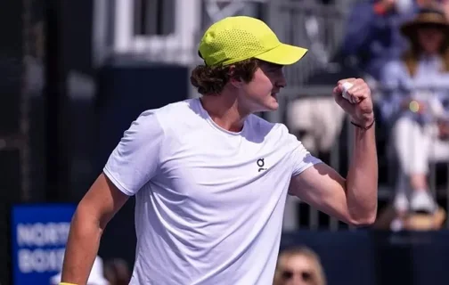 João Fonseca foi campeão do Challenger de Phoenix após vencer o cazaque Alexander Bublik