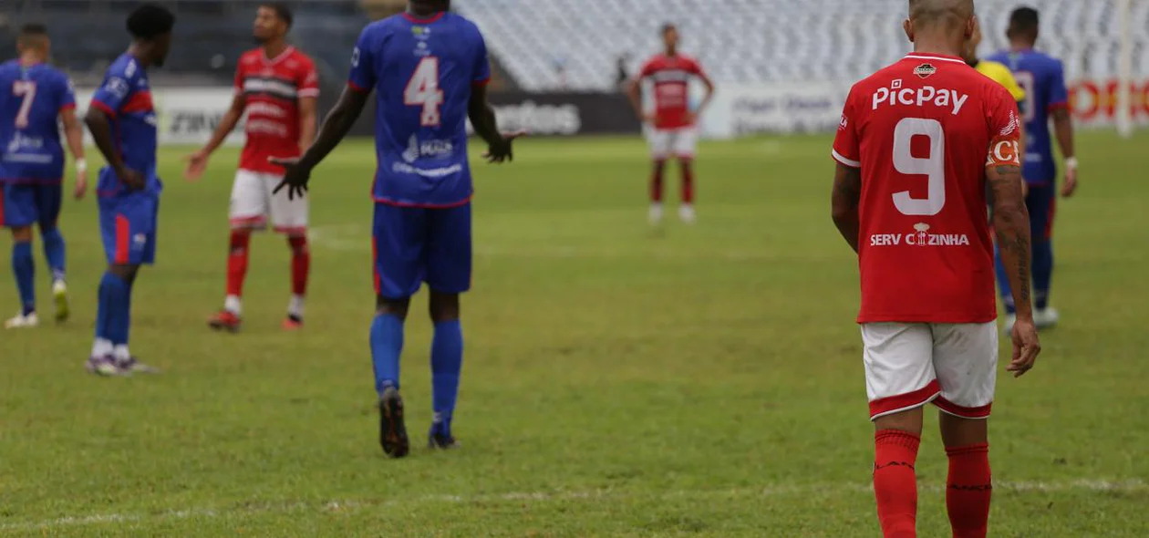 Lance normal entre Piauí e River