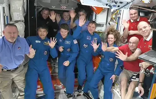 Membros da SpaceX Crew-10 e os sete membros da tripulação da Expedition 72 no resgate