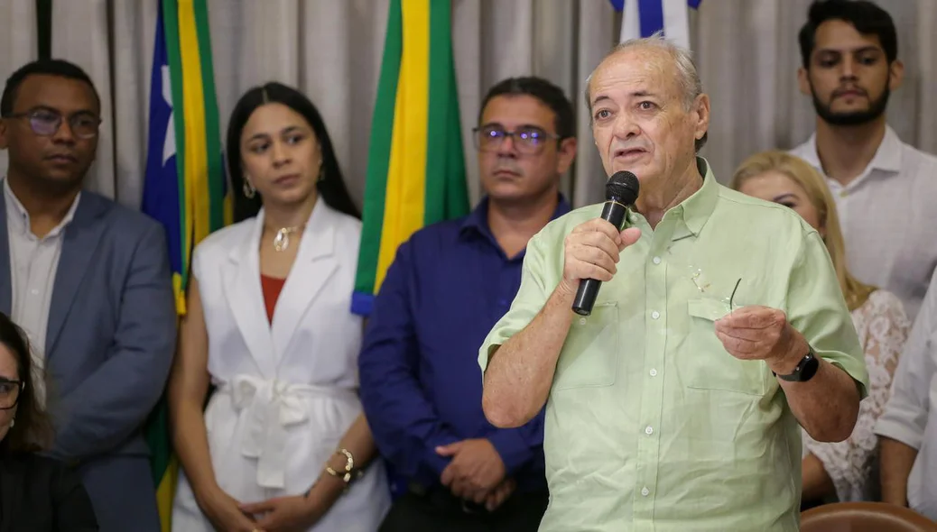 Prefeito de Teresina em discurso