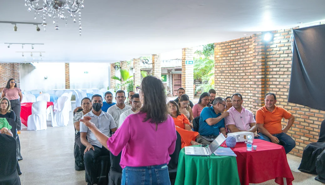 Prefeitura de José de Freitas e Sebrae realizam reunião do Programa Cidade Empreendedora