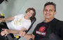 Professor Demóstenes com Dona Auzair Chaib, de 89 anos, melhorando sua saúde na musculação terapêutica.