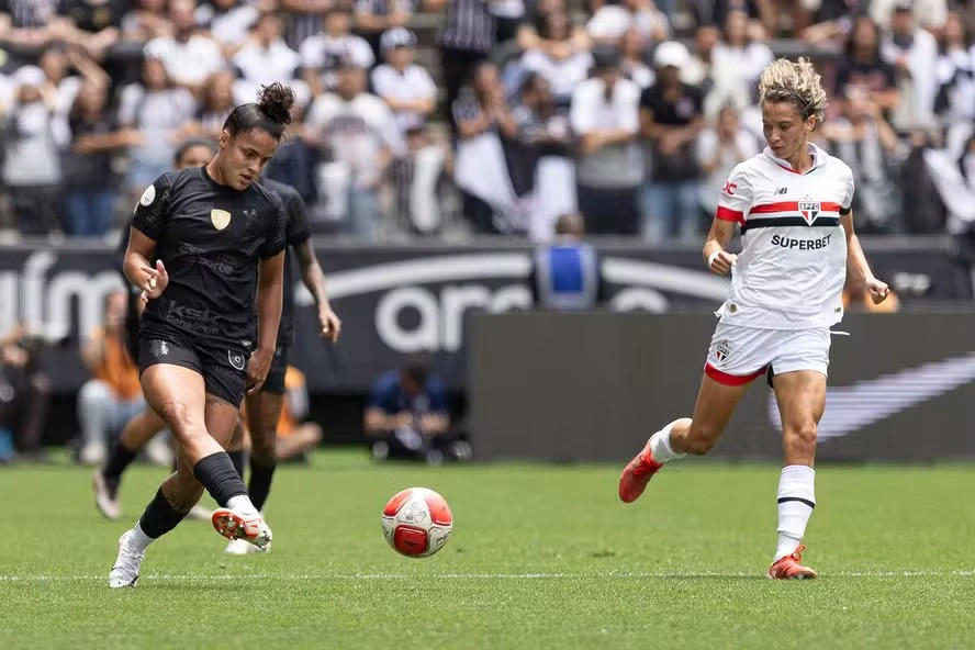 São Paulo e Corinthians se enfrentaram na semifinal do Paulistão Feminino em 2024