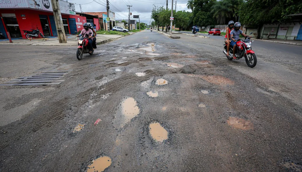 Vários buracos na zona Sul de Teresina