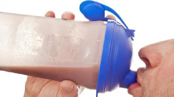  Pesquisa indica que whey protein pode causar acne