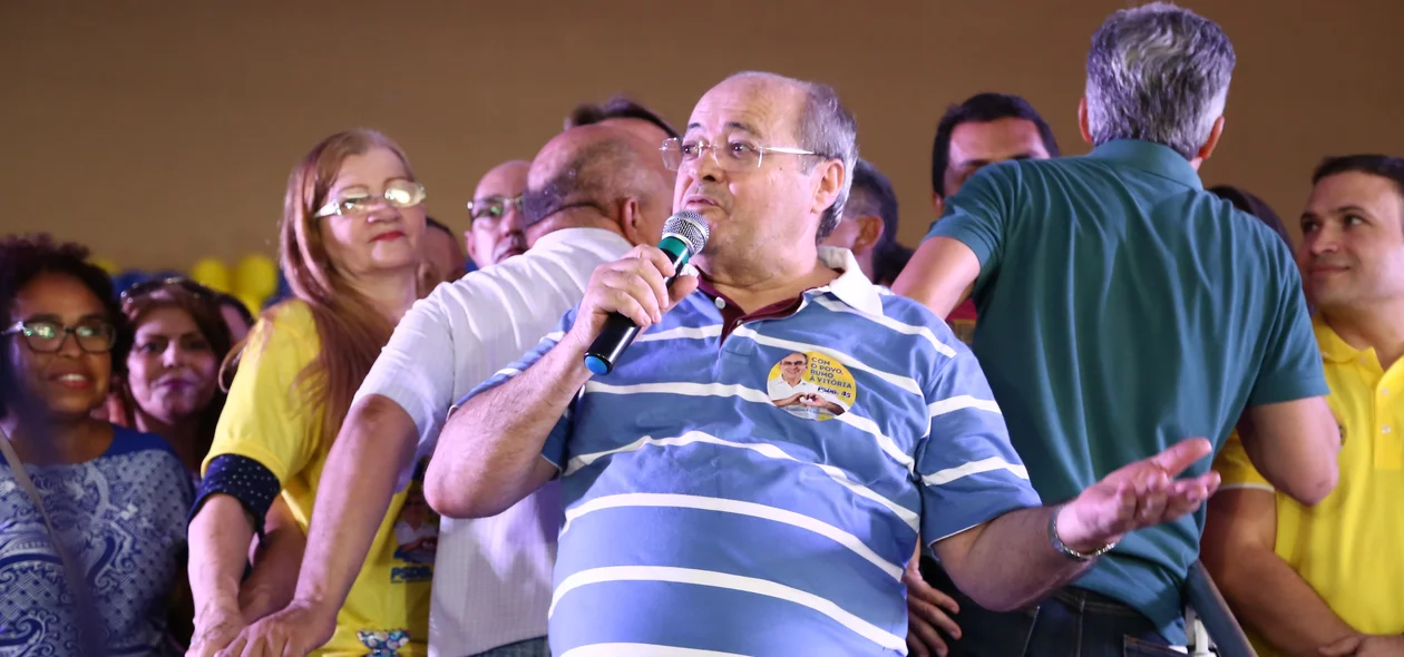 Silvio Mendes em convenção do PSDB em Teresina