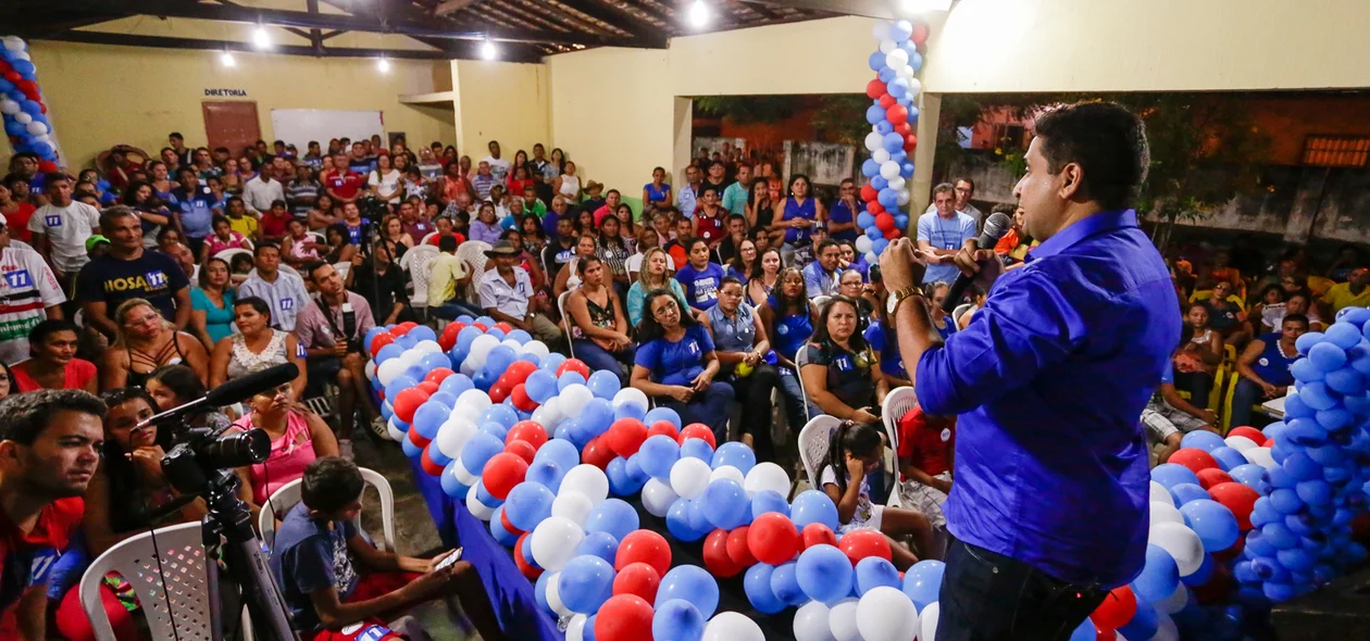 Antônio Carlos em seu pronunciamento