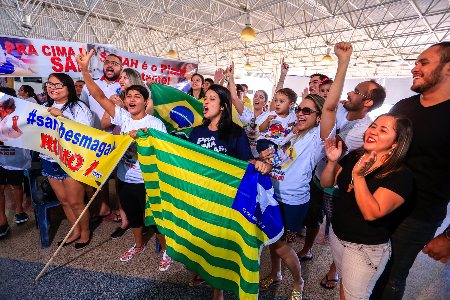 Torcida de Sarah Menezes