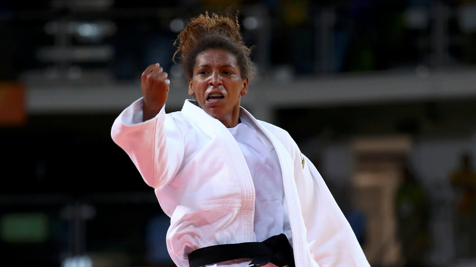 Rafaela Silva ganha primeira medalha de ouro do Brasil na Rio 2016